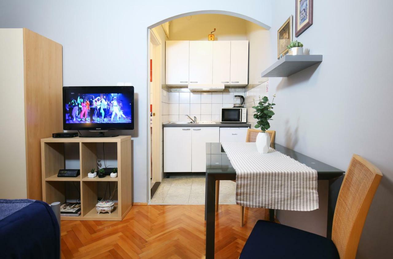 Split Chic Studio ภายนอก รูปภาพ